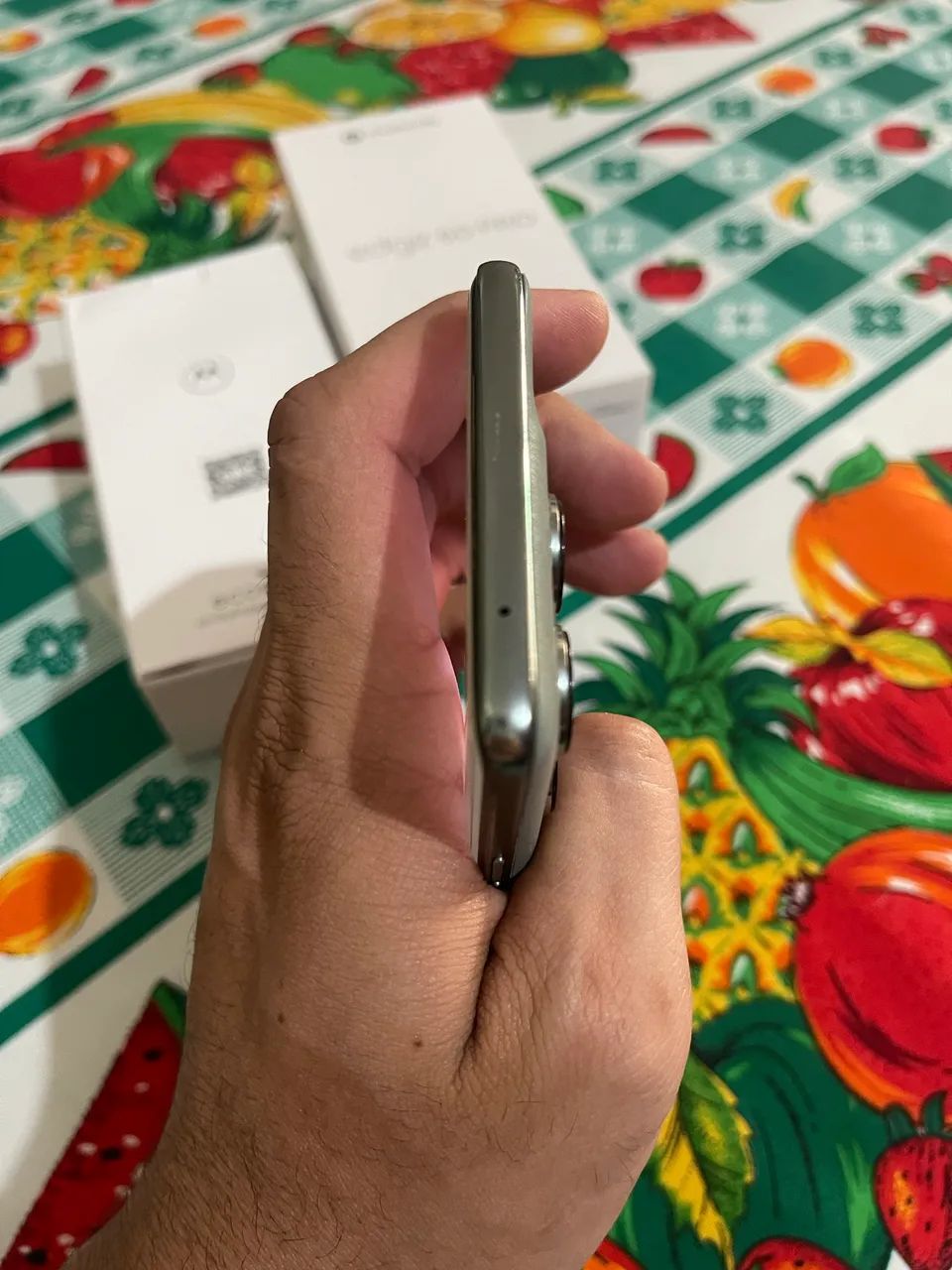 MOTOROLA EDGE 60 PRO 512G 12RAM COMPLETO  - Foto 5