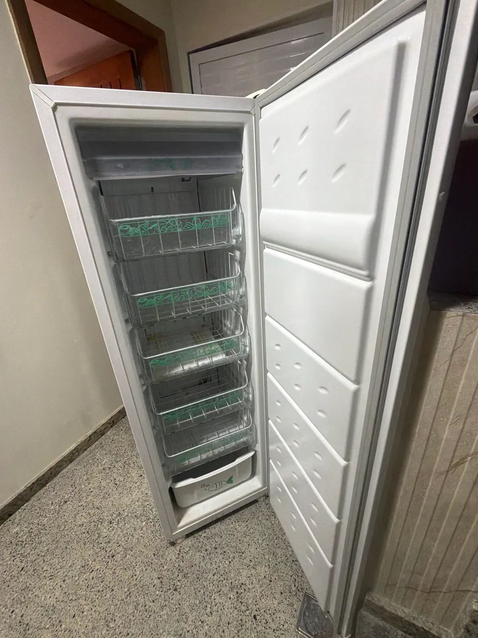 Freezer c ônsul 142 litros  - Foto 2