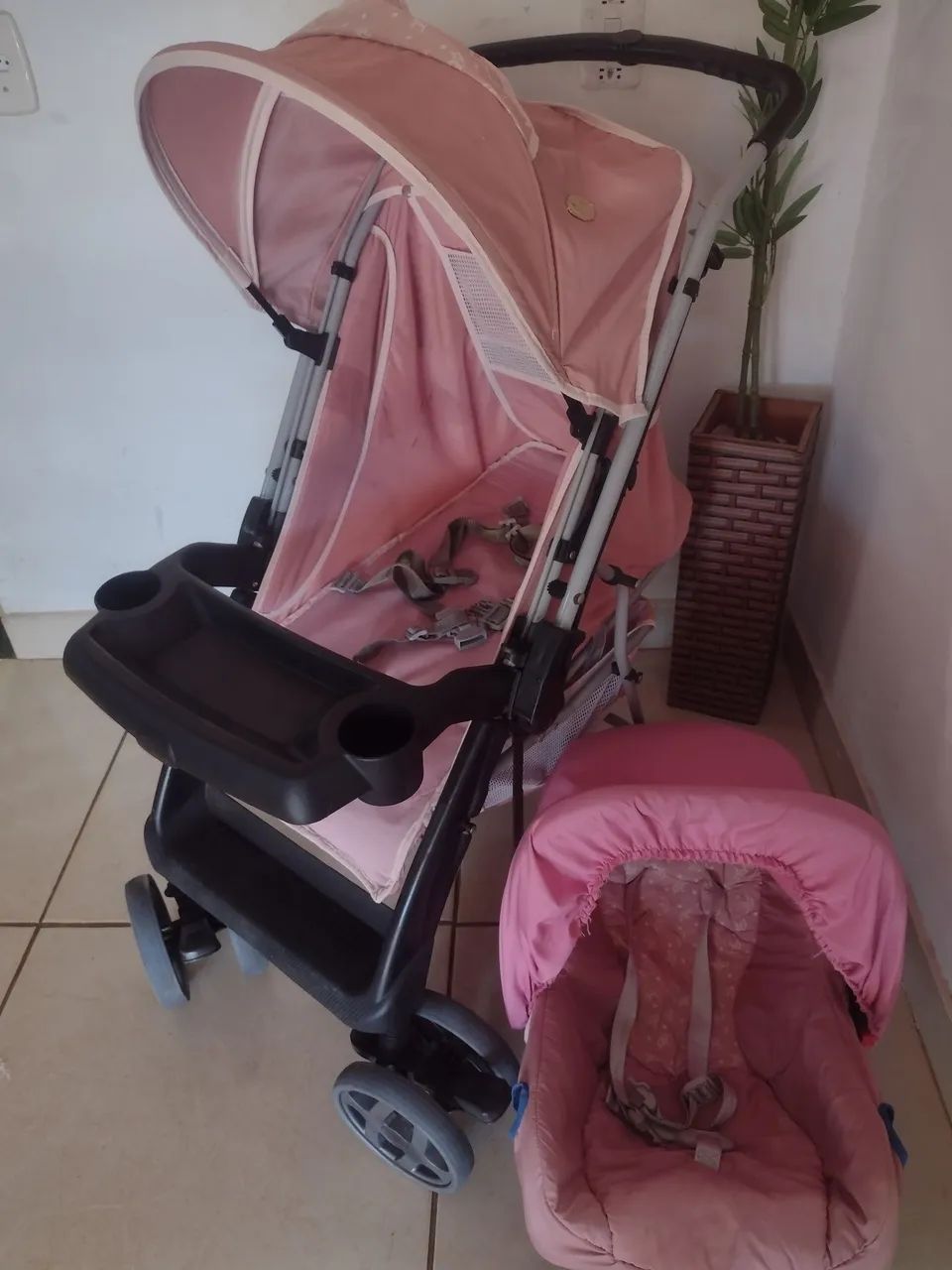 Carrinho+ bebê conforto  - Foto 4