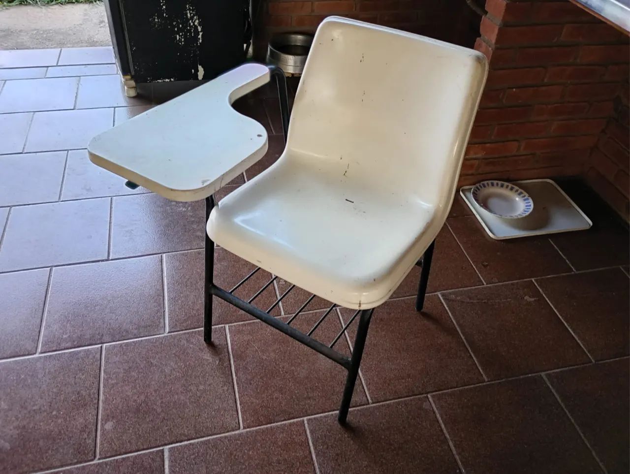 Cadeira Universitária com Prancheta