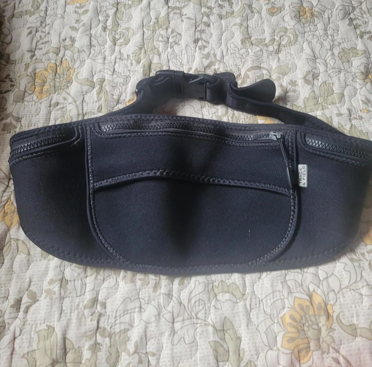 Pochete Track & Field Neoprene