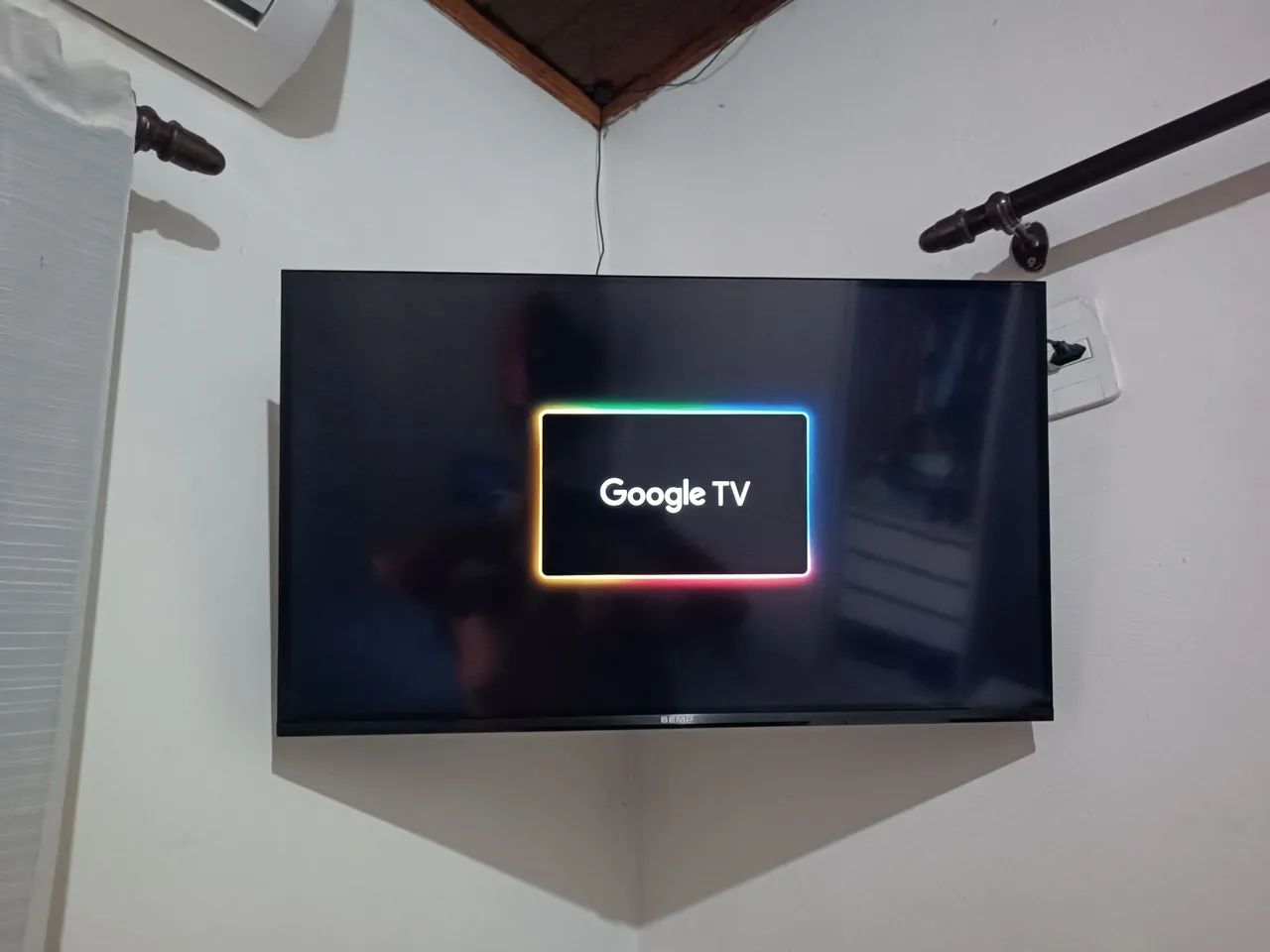 TV SEMP Smart Google TV de 32 Polegadas - Foto 3