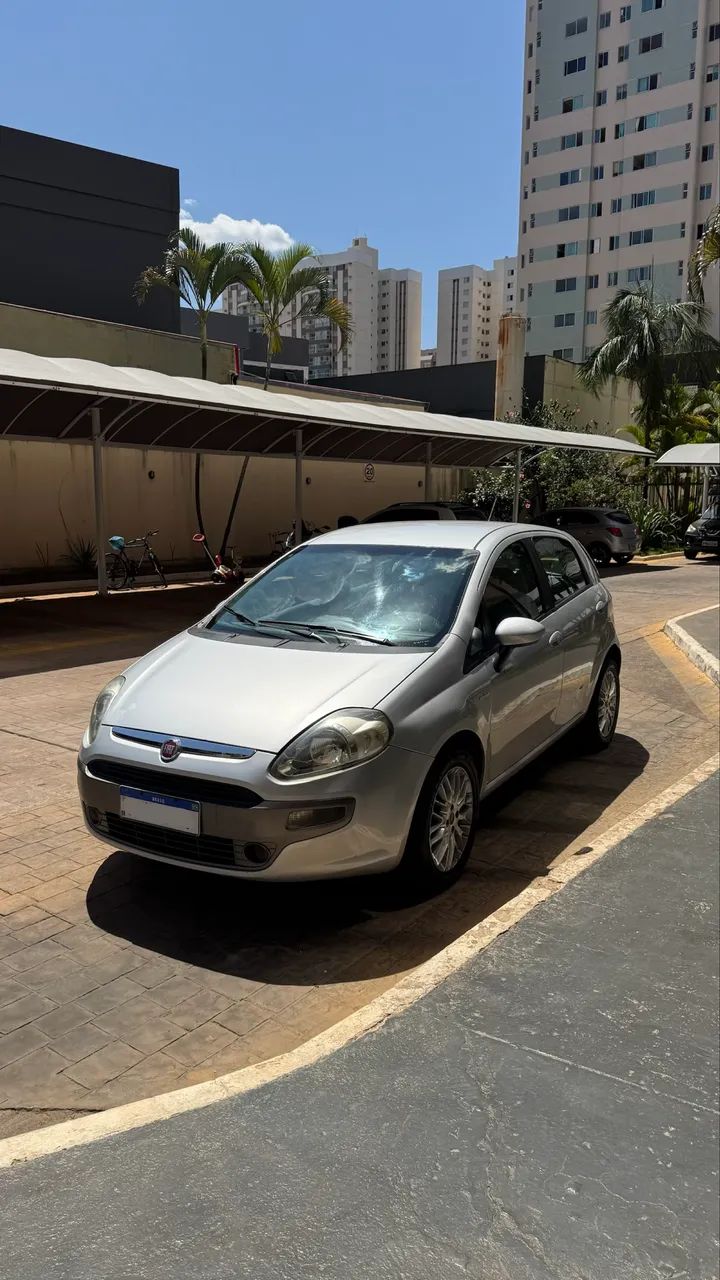 Fiat Punto Punto ESSENCE Dualogic 1.6 Flex 16V 5p 2014