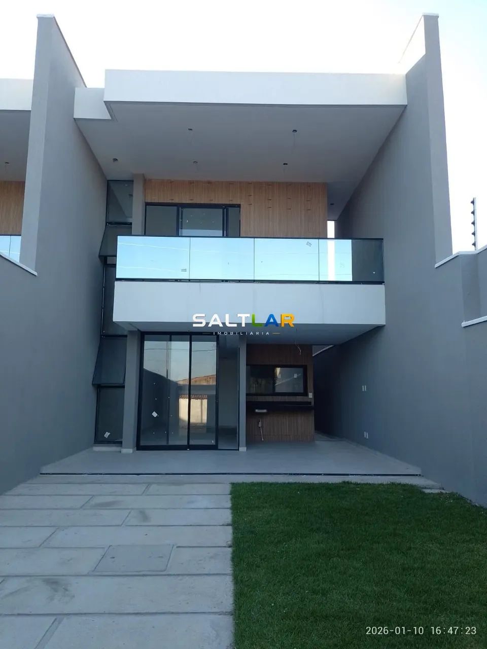 CASA DUPLEX NO CENTRO DO EUSÉBIO - 4 SUÍTES, 2 VAGAS - Foto 2