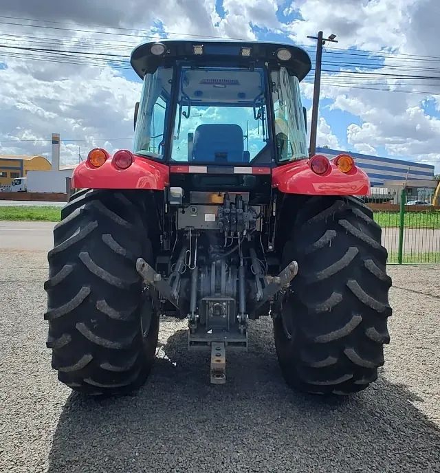 Trator  Massey  Ferguson *  