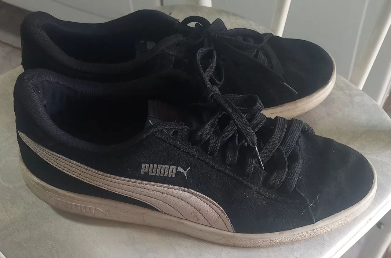 Tênis PUMA Smash V2 preto usado