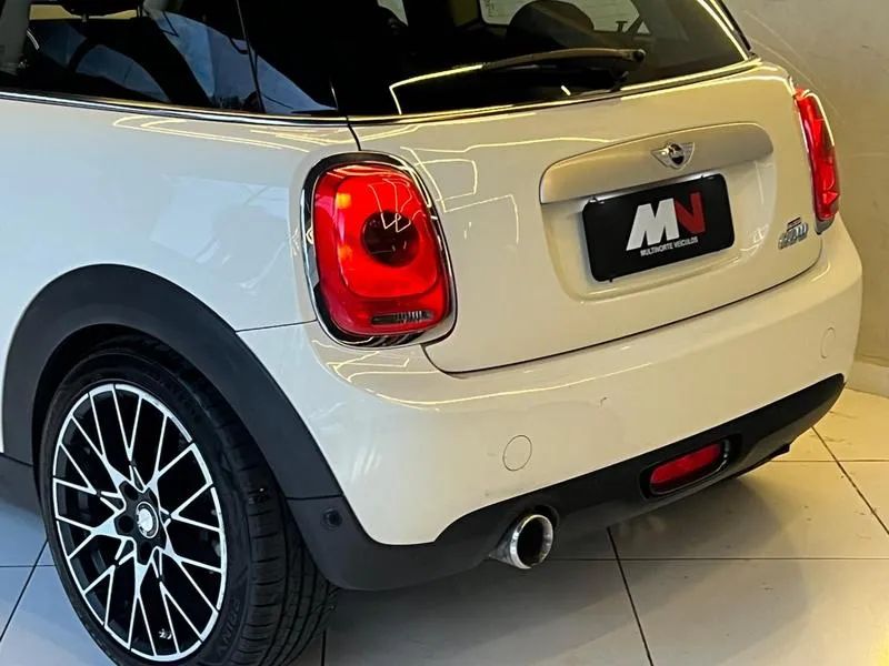 MINI Cooper 1.5 12V Twinpower Gasolina 4P Steptronic, foto 7 de 13