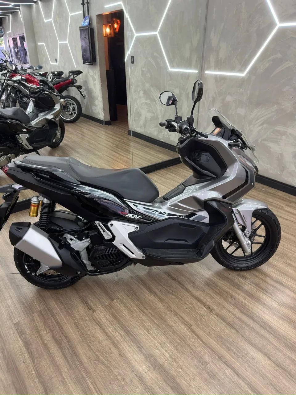 Honda ADV 150cc  - Foto 4