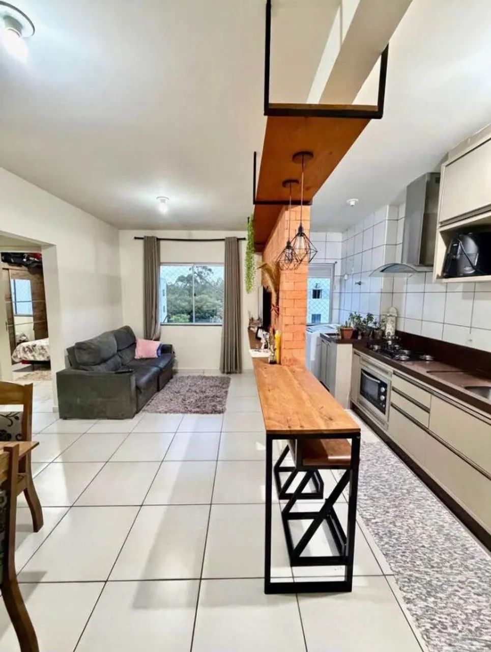 Apartamento (Padrão), com 2 quartos e 2 banheiros à Venda, 50 m² em Criciúma/SC - Foto 2