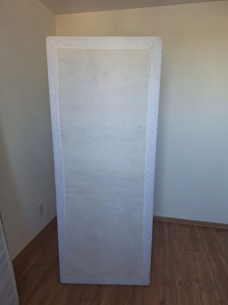 Base Box Solteiro Resistente e Conservada - Ótimo Estado - Foto 2