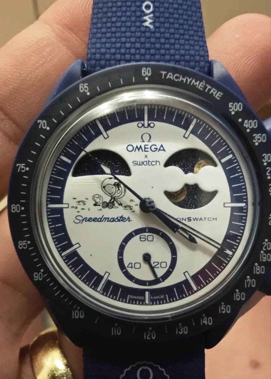 Omega x Swatch MoonSwatch - Mission to Earthphase (Snoopy Edition) - Completo na Caixa - Foto 2