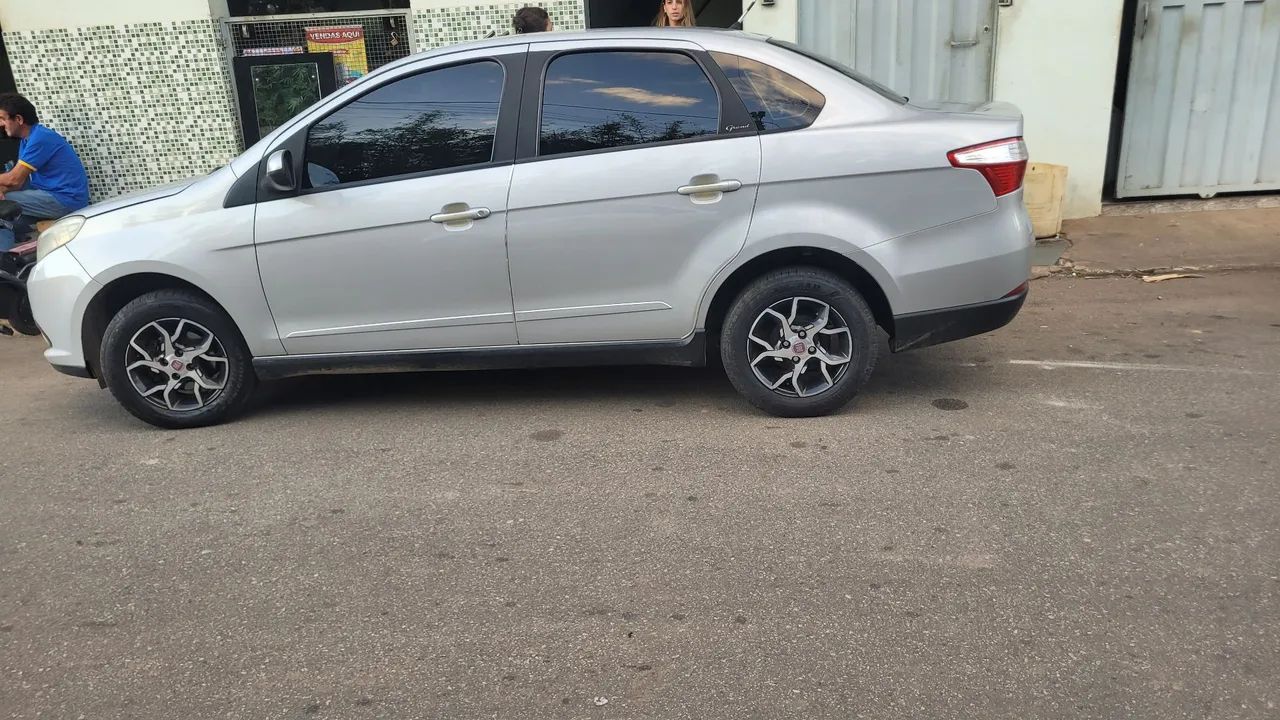 Fiat Grand Siena 2013