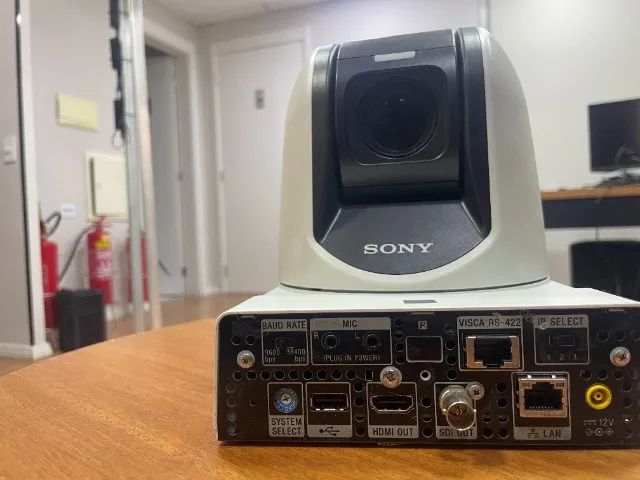Câmera Sony SRG-360SHE - Foto 2