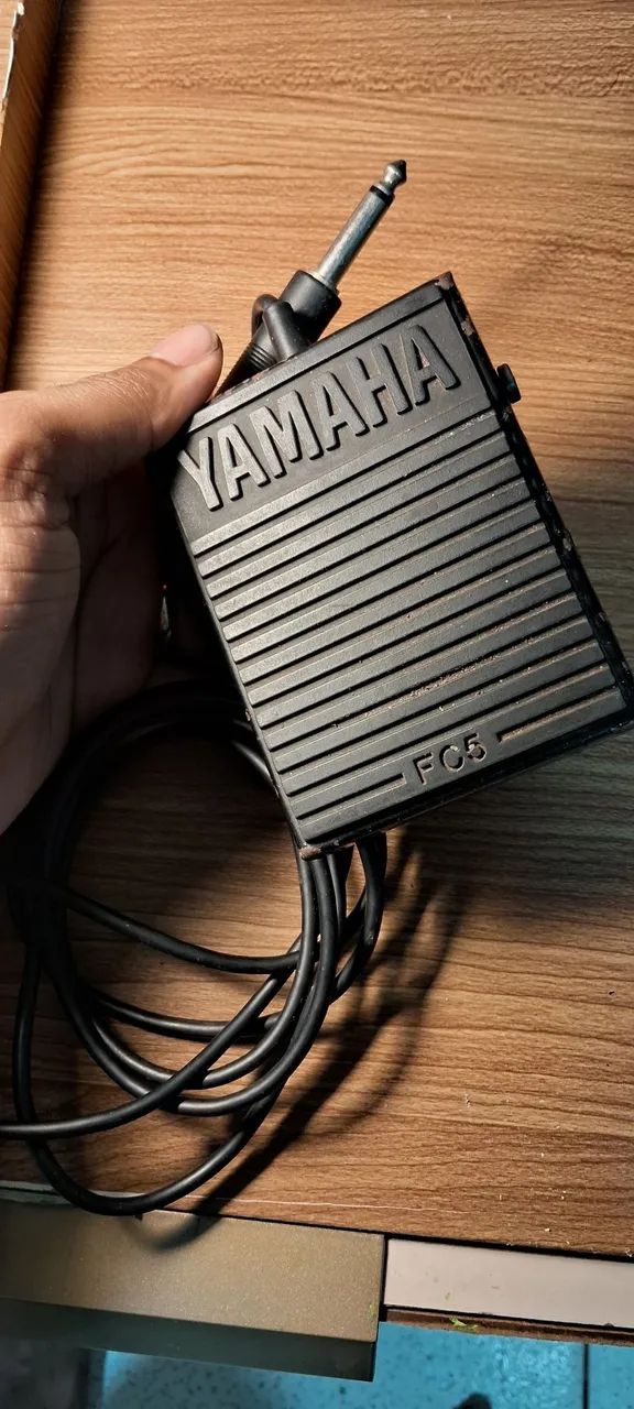 Pedal sustain Yamaha fc5 original 2