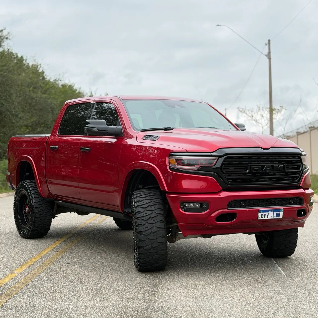 Ram 1500 1500 LIMITED NIGHT EDITION 5.7 4X4 AUT. 2023
