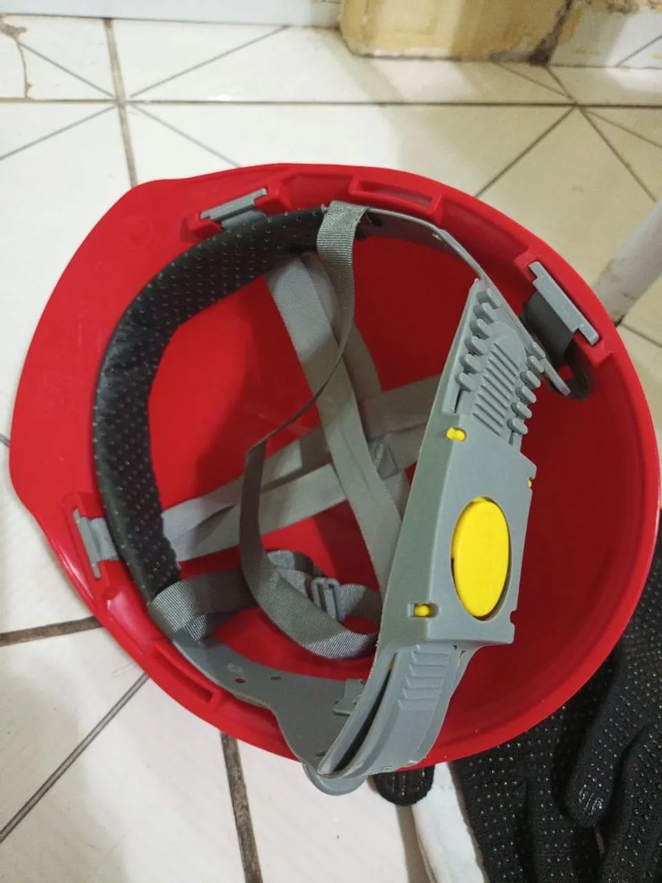 Capacete de bombeiro civil e acessórios 