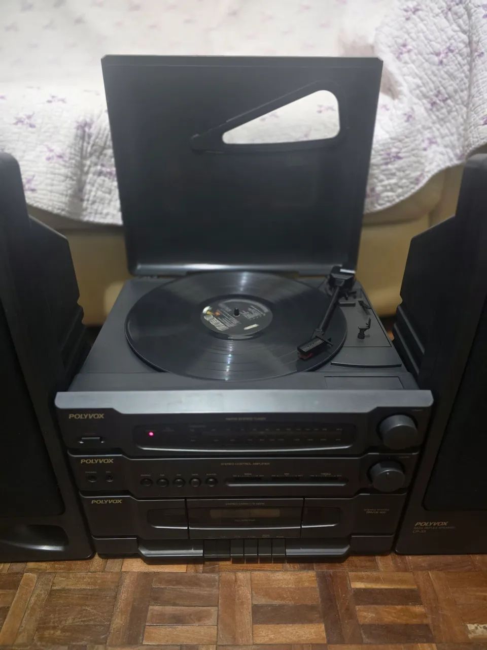 APARELHO DE SOM POLYVOX COM TOCA DISCOS! - Foto 2