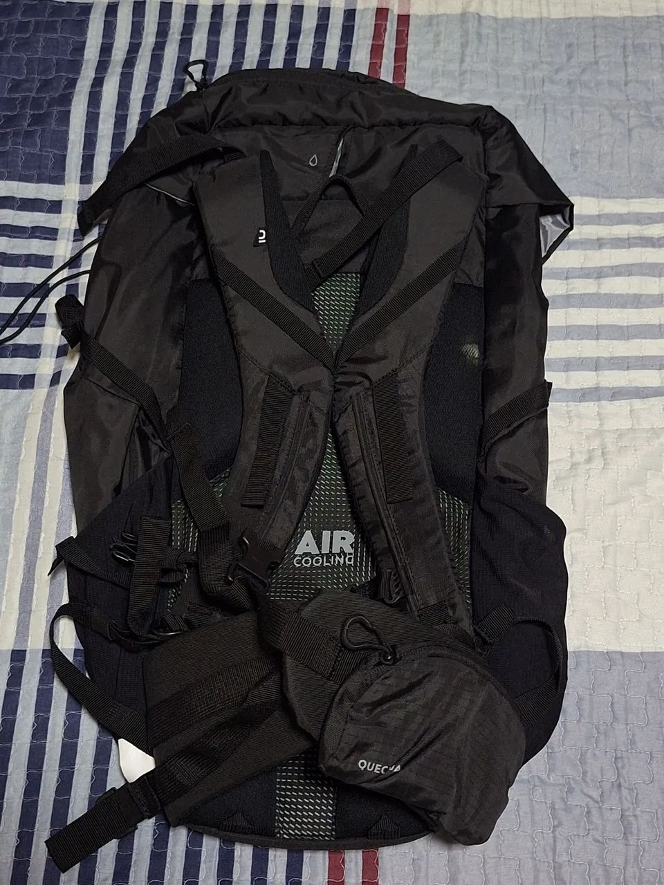 Mochila Quechua MH100 preta - Foto 3