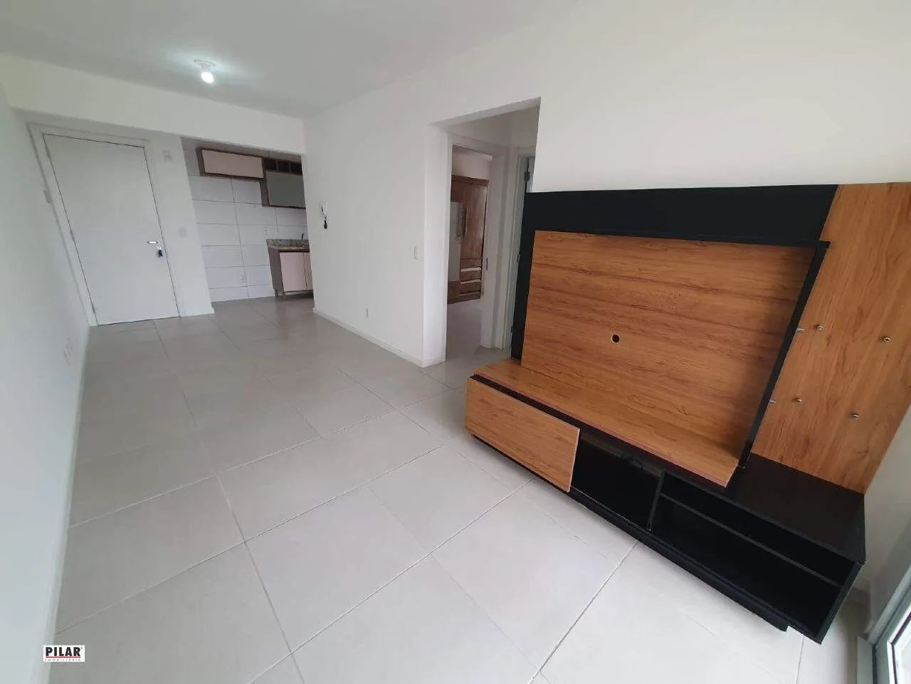Apartamento semi mobiliado com 2 dormitórios para locação - Foto 5