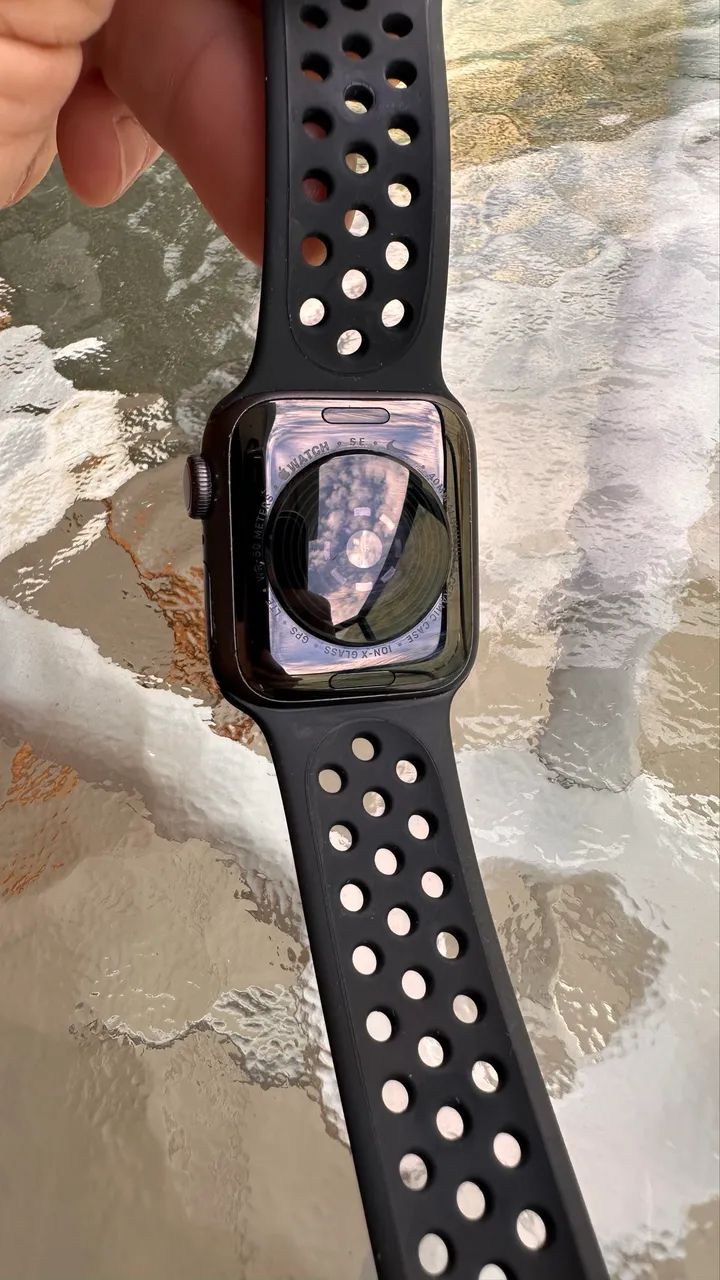 Apple Watch SE NIKE 42mm - Foto 3