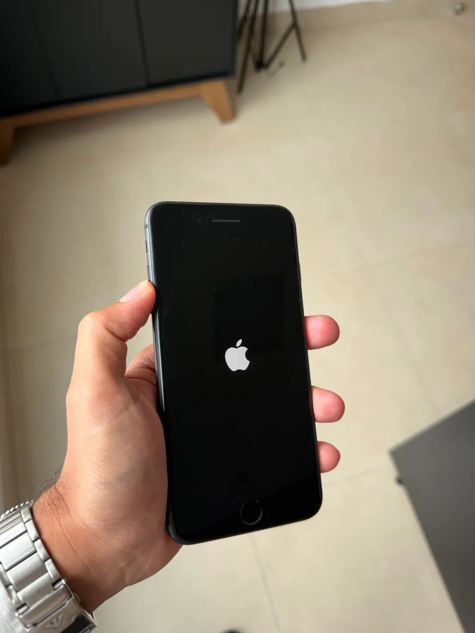 iPhone 8 Plus 64gb preto - Foto 2