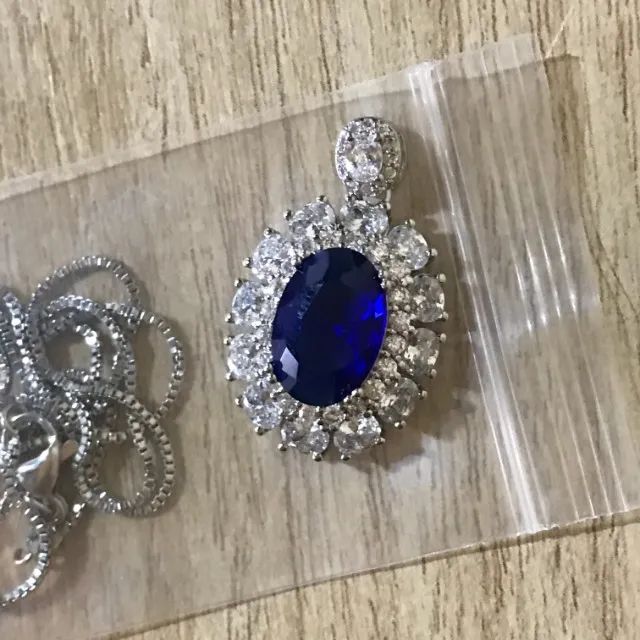 Colar com pingente azul - Foto 4