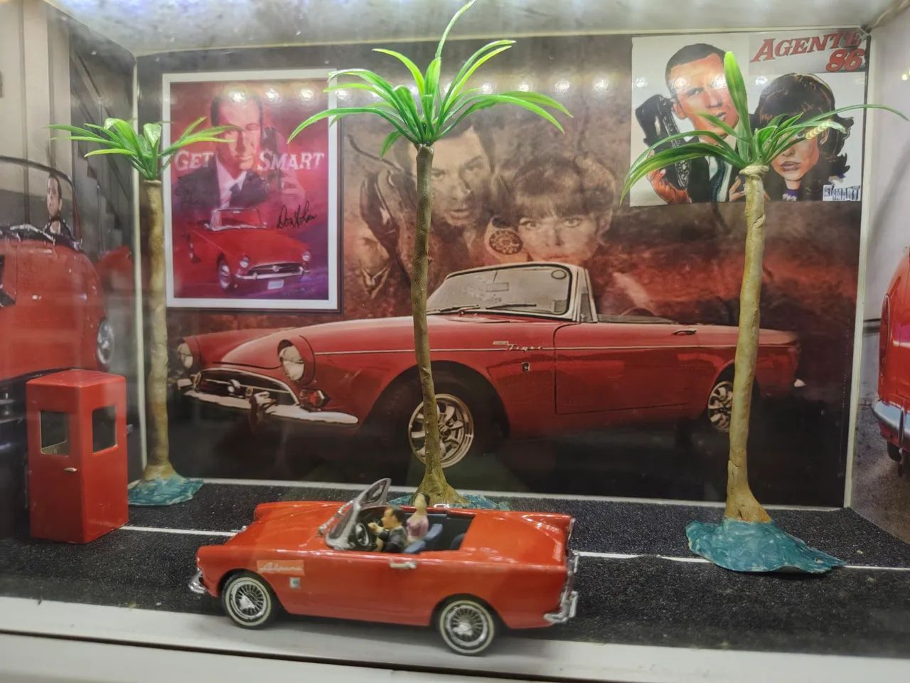 Diorama agente 86 com iluminação carro e figuras. - Foto 3