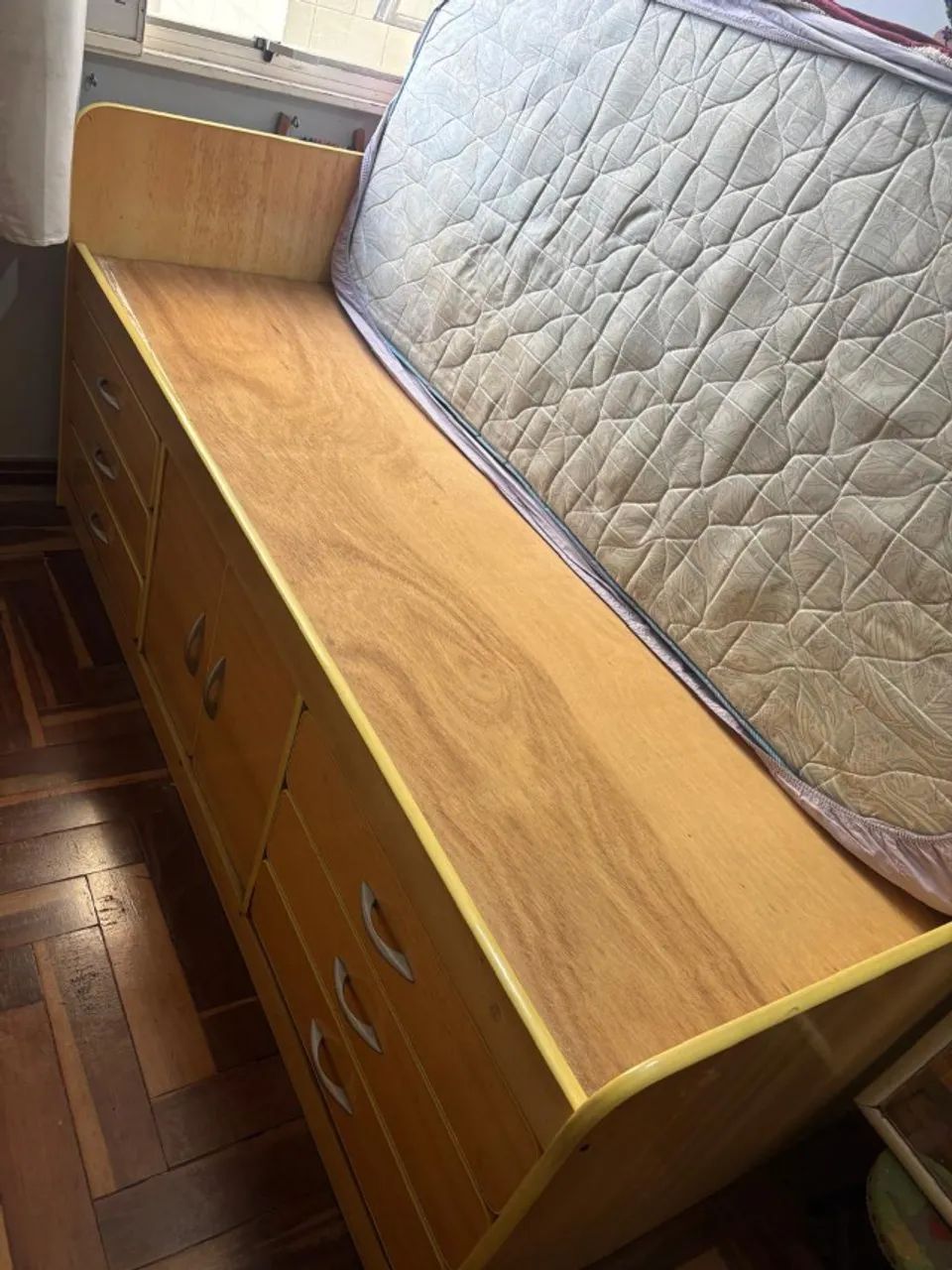 Cama Solteiro com 6 gavetas 