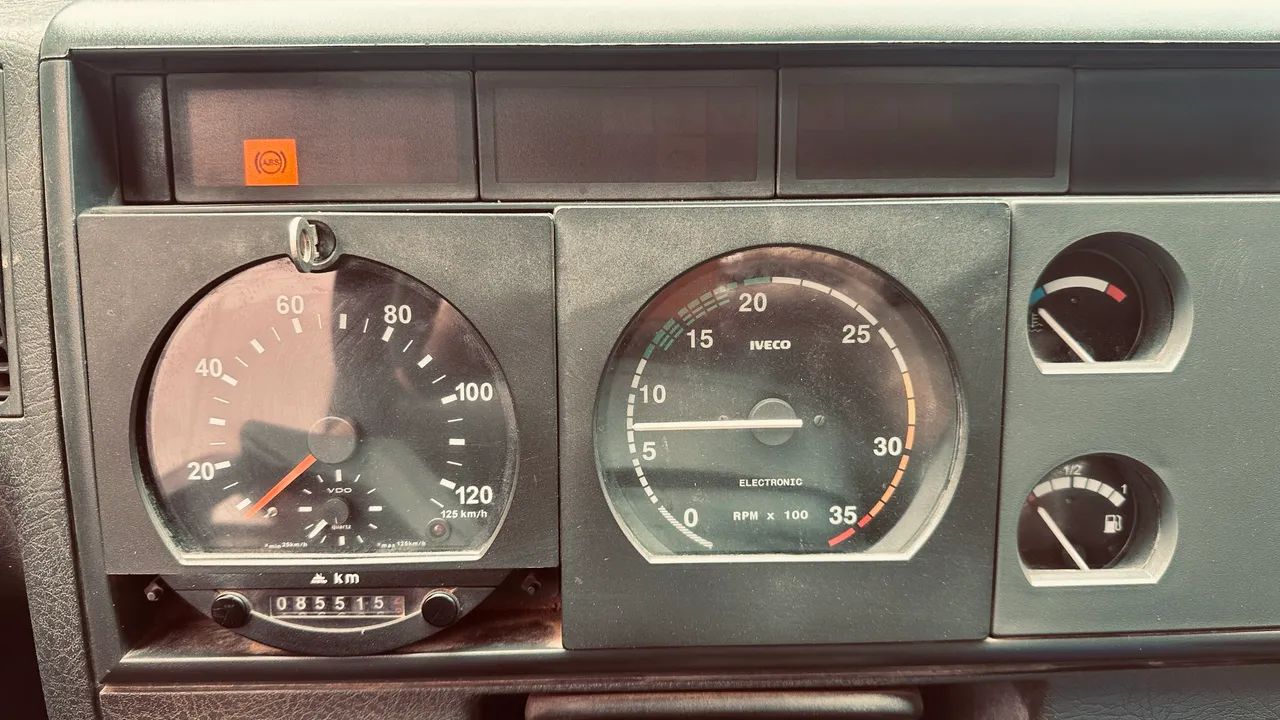 IVECO TECTOR 260E30 - CAÇAMBA BASCULANTE GRIMALDI 12 m³  - Foto 5
