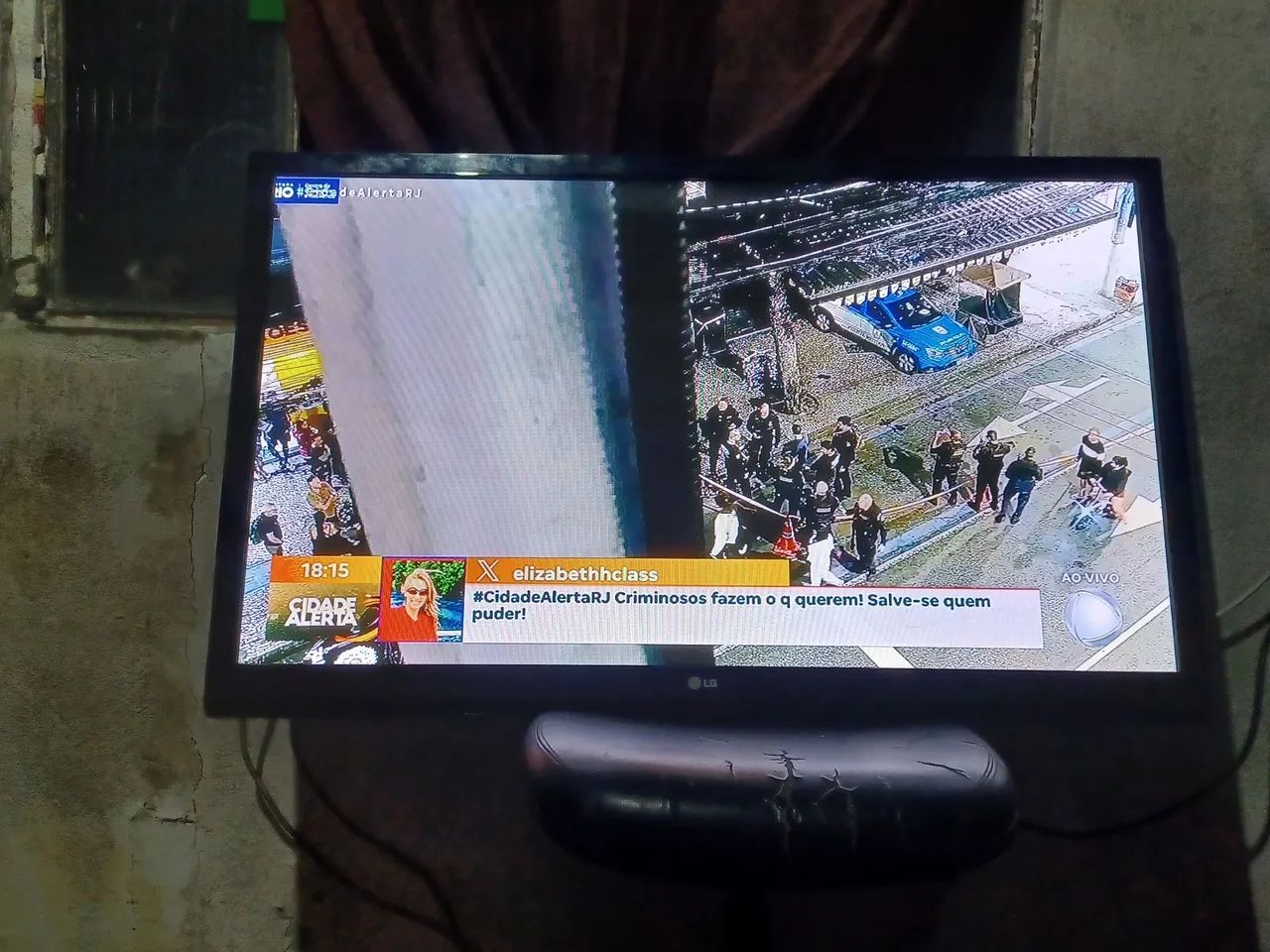 Vendo tv de plasma 42 polegadas nao e smart nao e smart mas por 600.00 nao entrego - Foto 5