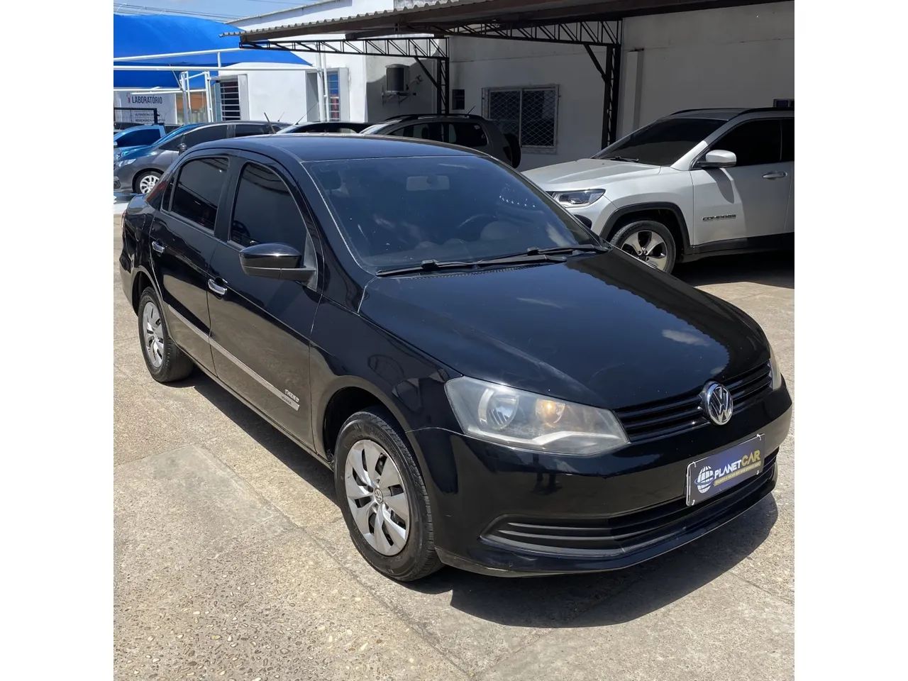 Volkswagen Voyage VOYAGE 1.0/1.0 City Mi Total Flex 8V 4p 2014