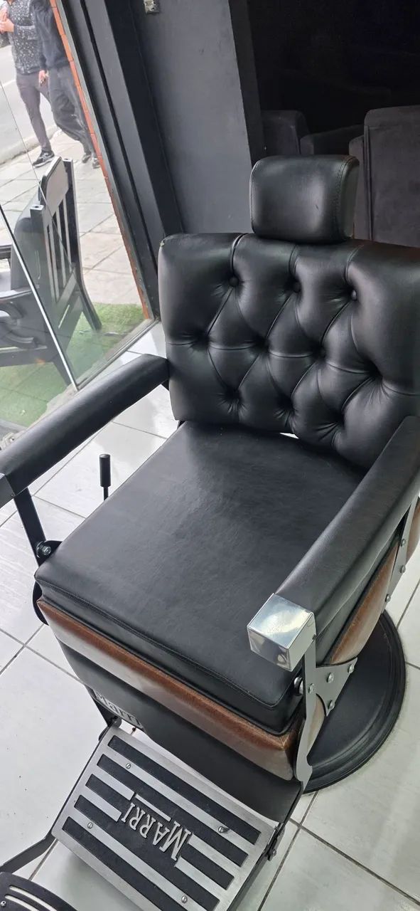 Vende essa cadeira e espelho e bancada  - Foto 3