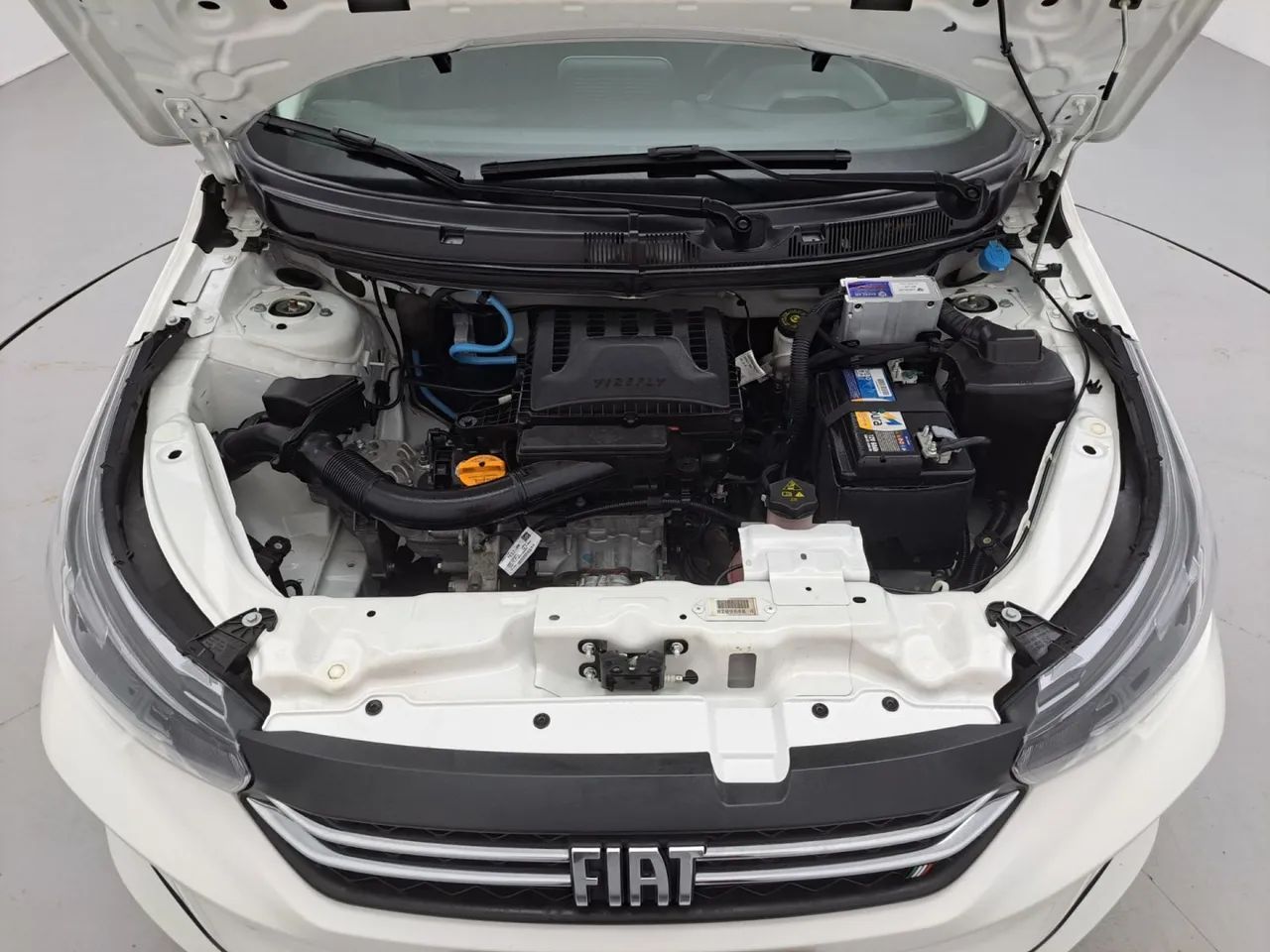 Fiat Cronos Drive 1.0 6V, foto 10 de 18