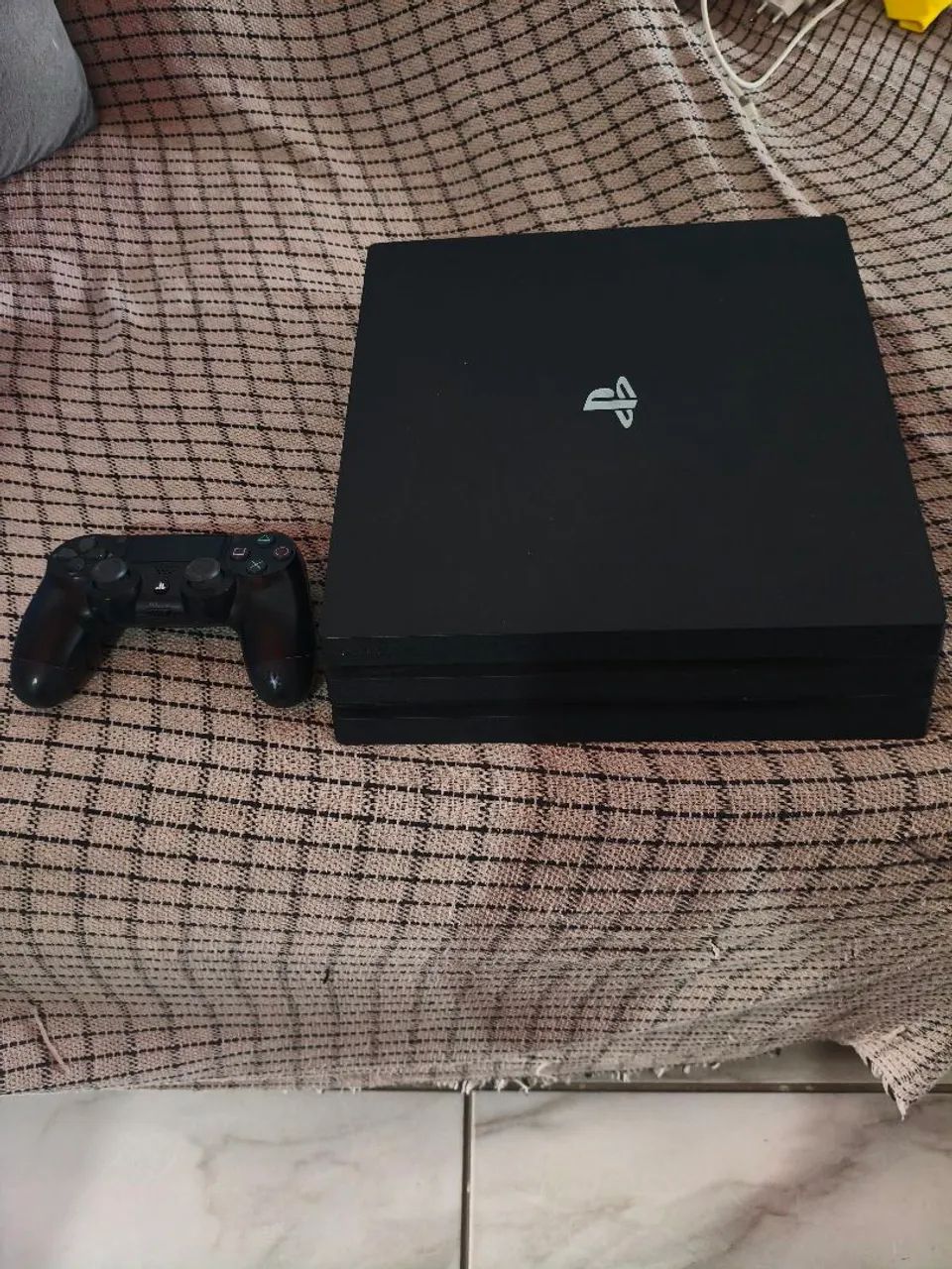 PS4 PRO 2TB  - Foto 2