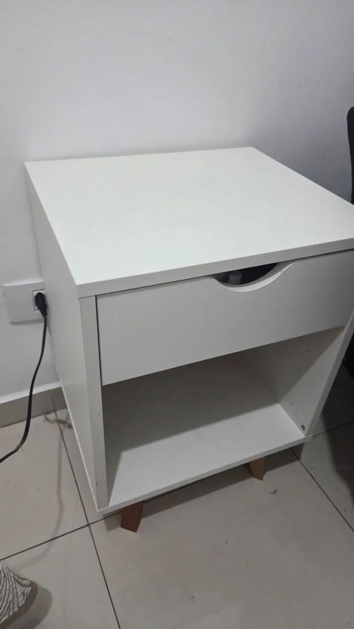 Mesa de cabeceira - Foto 2