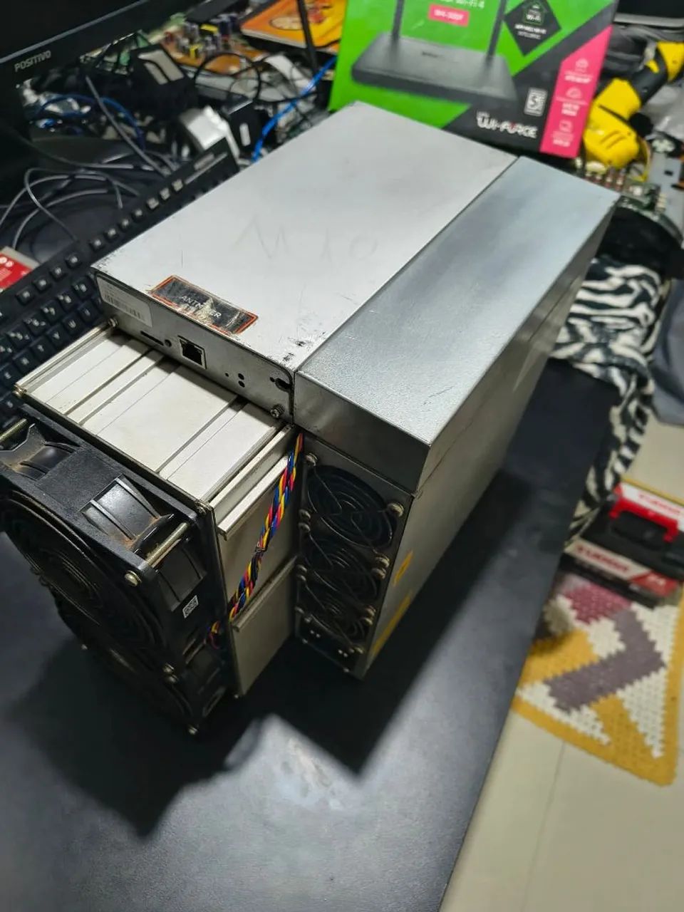 4  Unidades de Mineradora de Bitcoin S19 95  - Foto 3