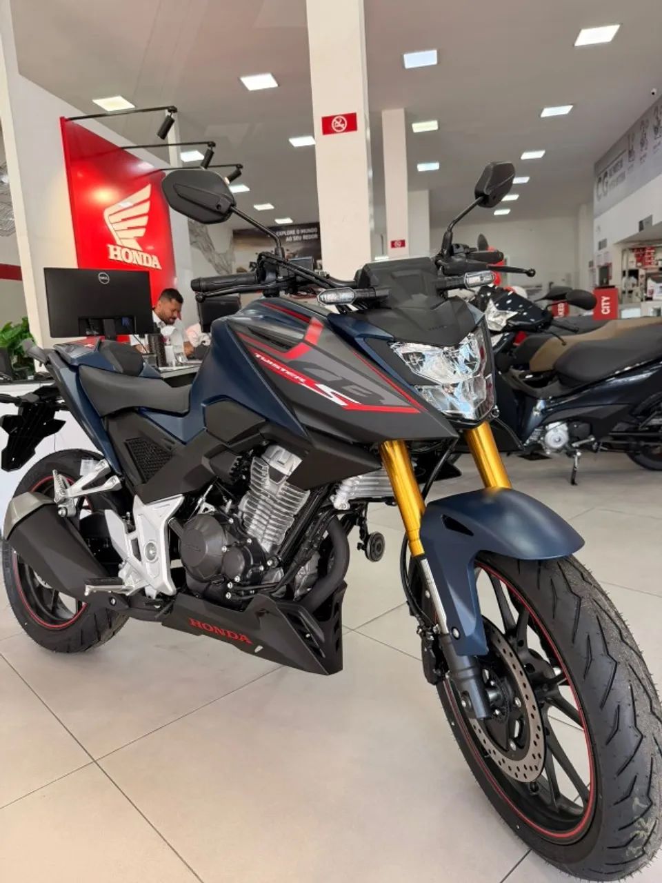 NOVA CB 300 ABS S 2027 - Foto 5