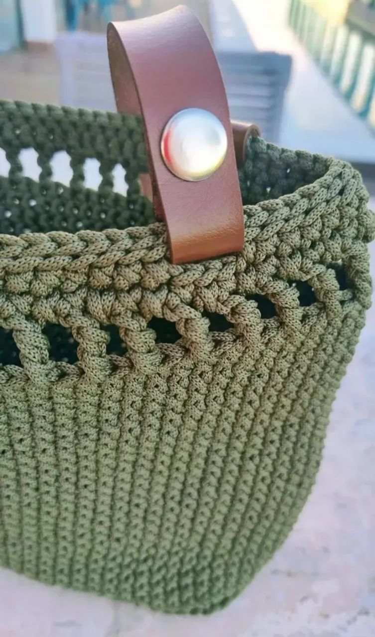Bolsa em crochê com alça de couro - Foto 3