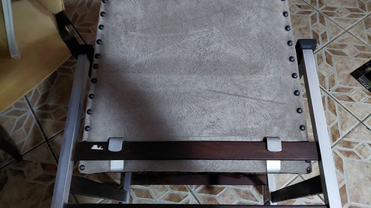 Poltrona estofada - Foto 4