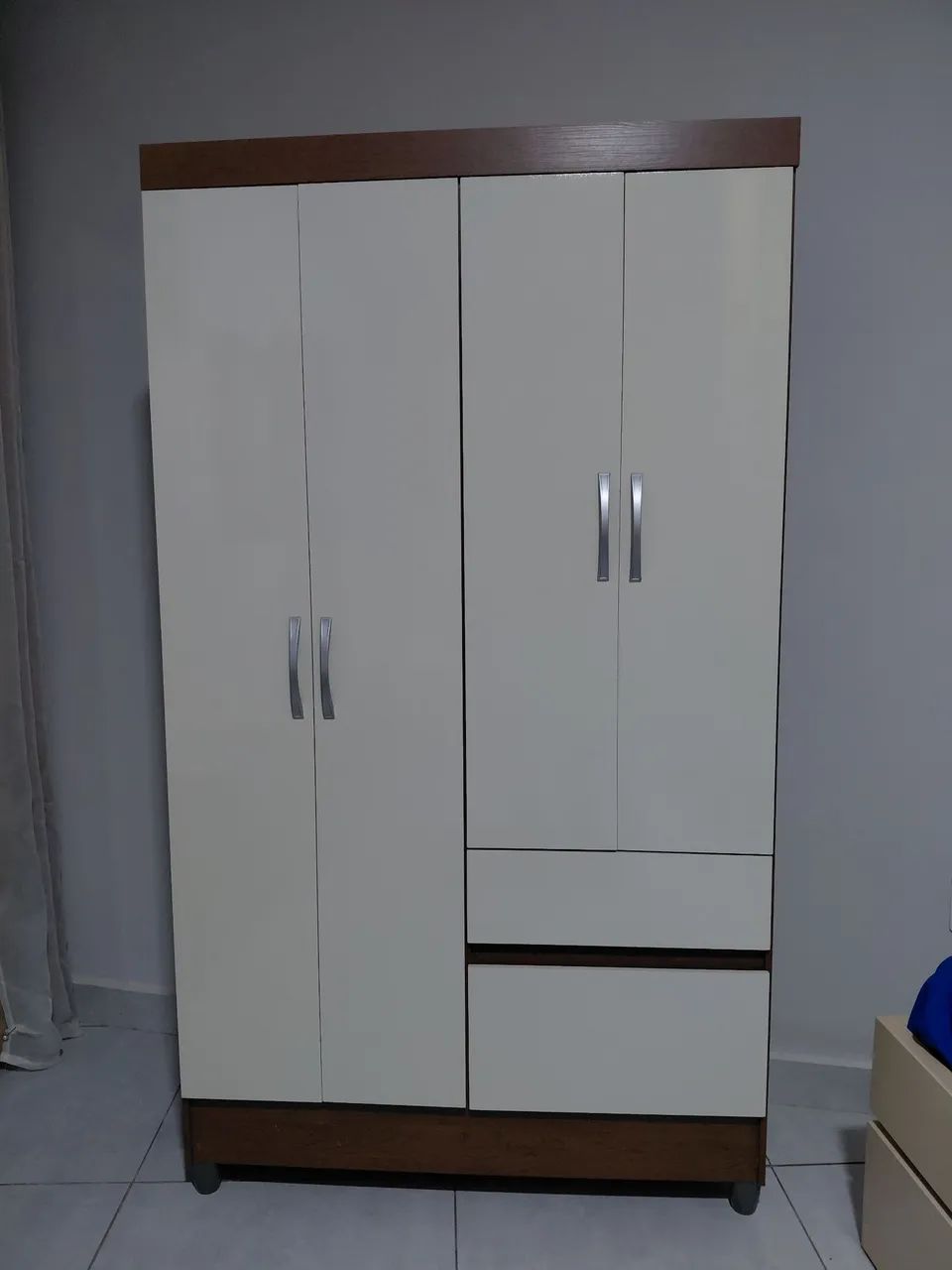 Guarda roupa novo montado