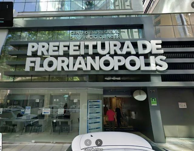 VENDO BRECHÓ + OUTLET | CENTRO FLORIPA | LOJA COMPLETA - Foto 3