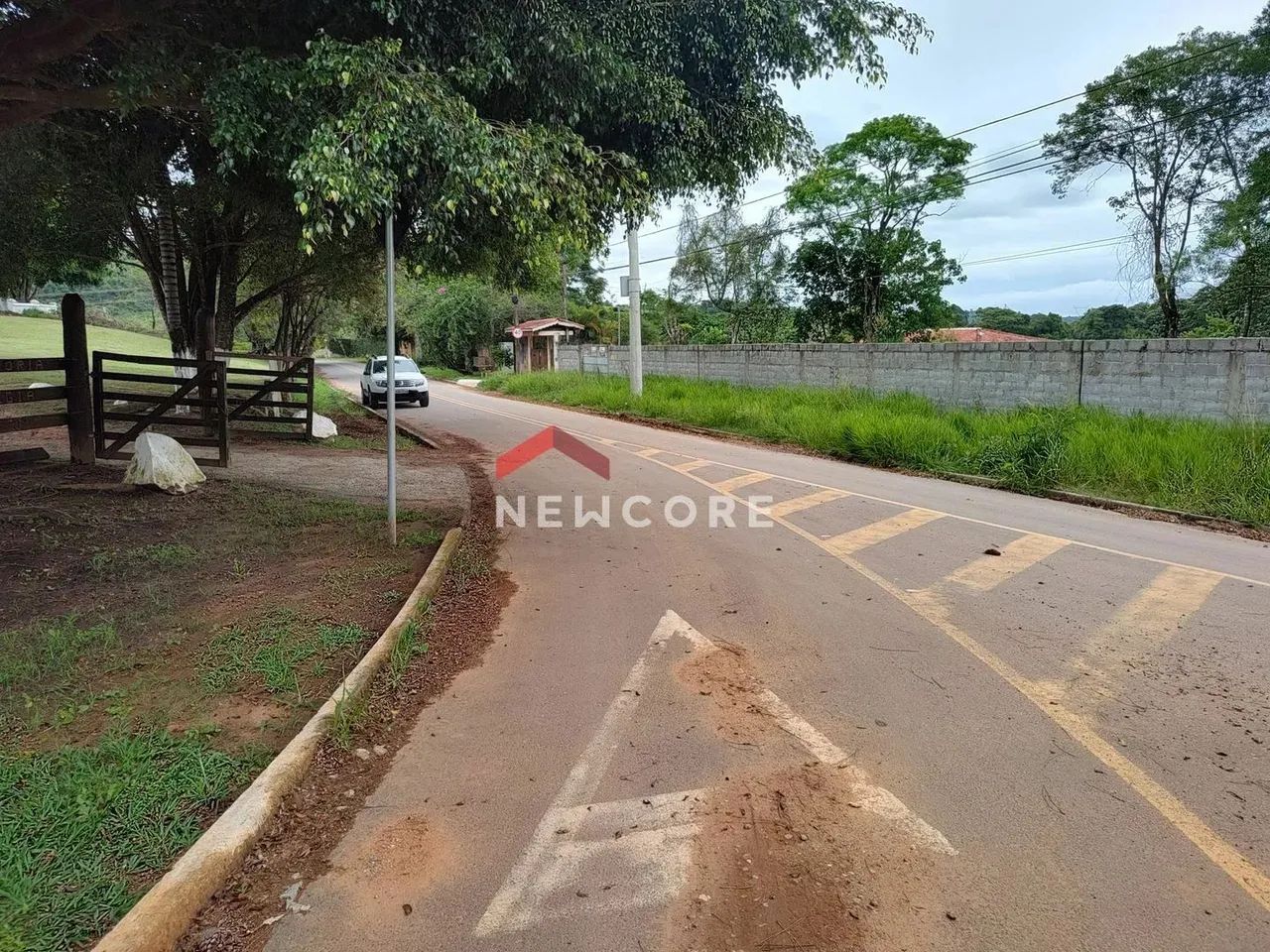 Chácara em Avenida Carvalho - Vitória Régia - Atibaia/SP - Foto 2