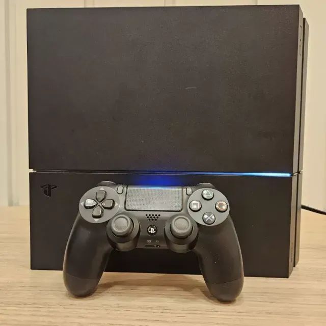 Playstation 4 - 500Gb HD - 1 Controle - Caixa - Consoles de Vídeo