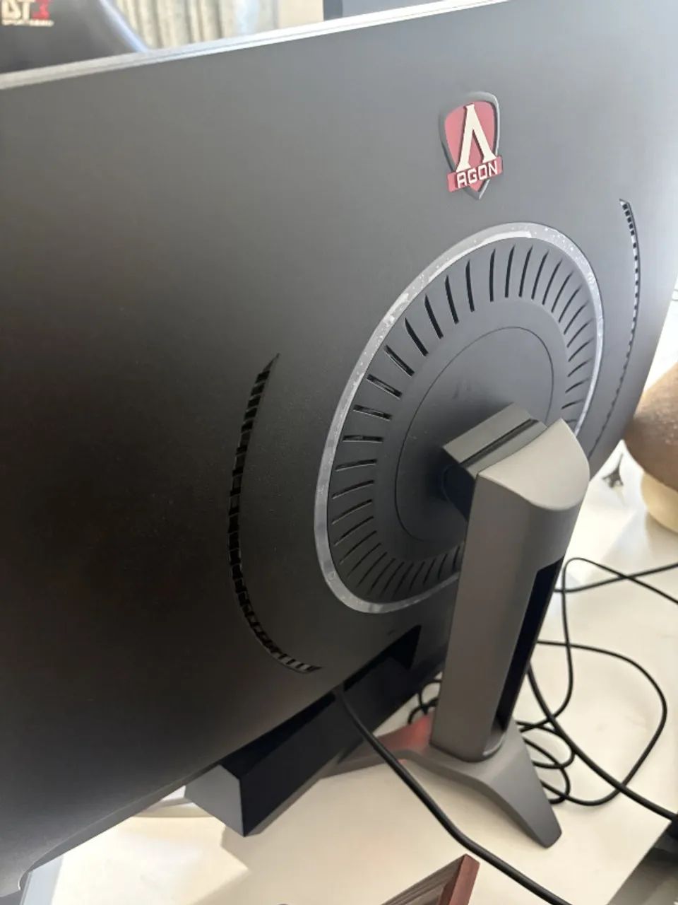 Monitor Gamer AOC Agon 32" Curvo 165Hz 1ms - Foto 3