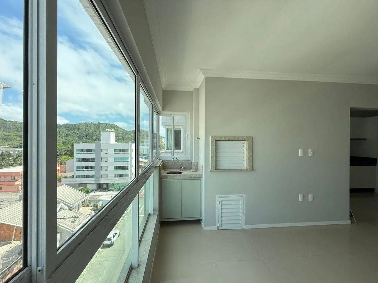 Apartamento 2 dormitórios, sendo 1 suite para locação na Vila Real - Foto 3