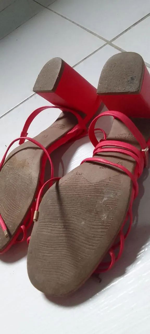 Calçado feminino com pouco uso  - Foto 4