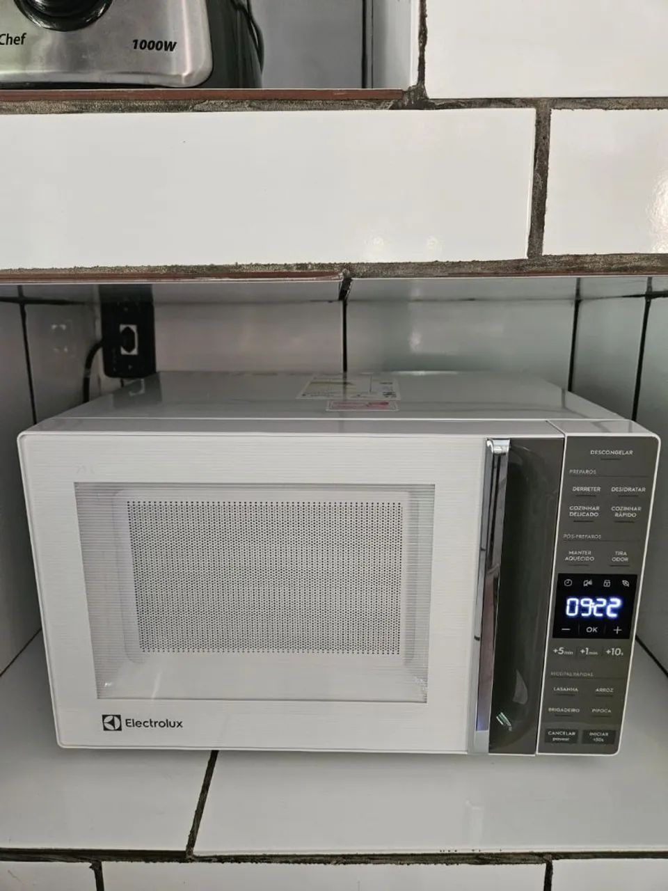 Microondas Eletrolux 23L
