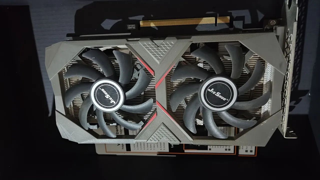 GTX 1660 SUPER  - Foto 2