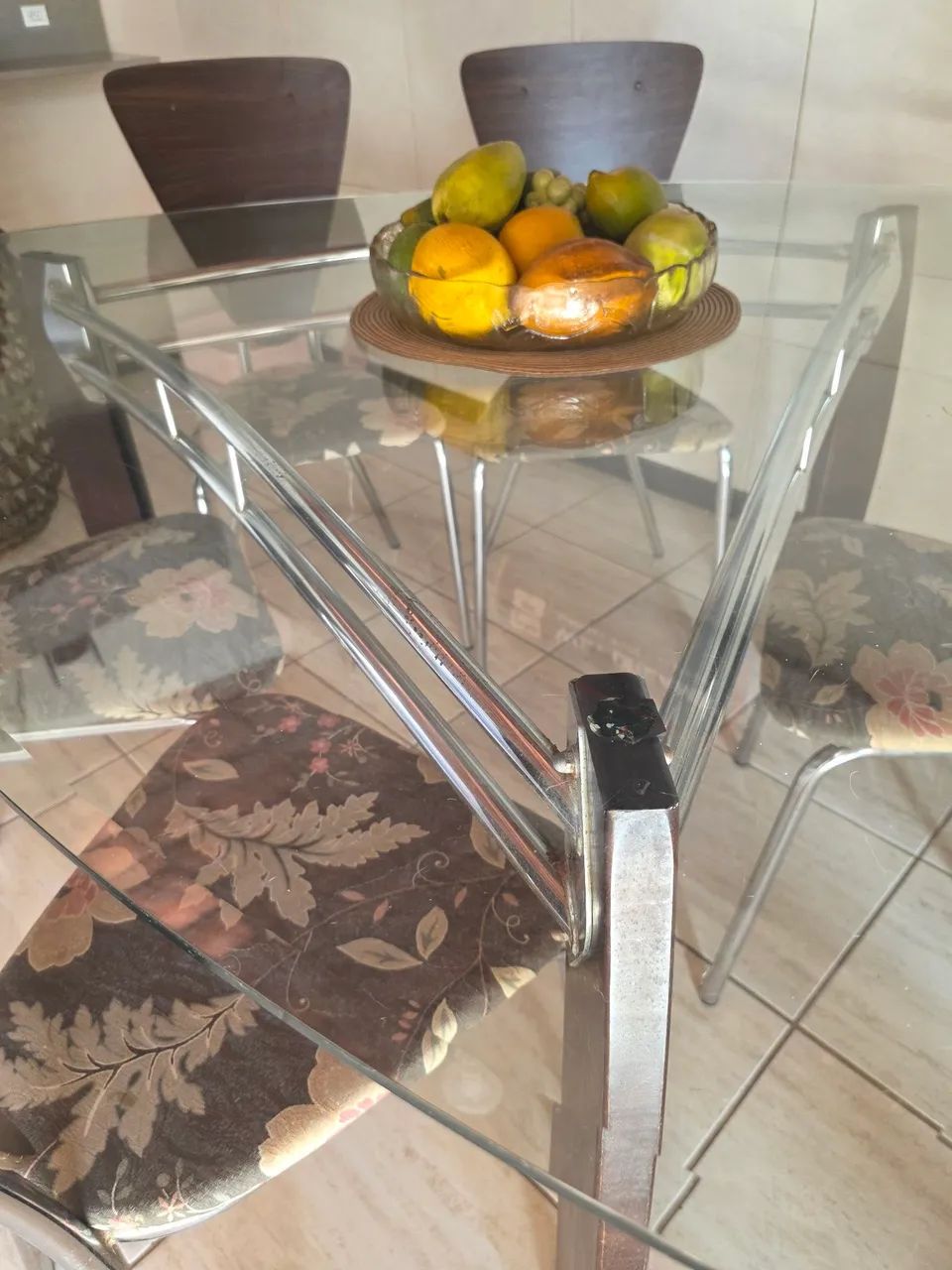 Mesa vidro , inox com 8 cadeiras  - Foto 2