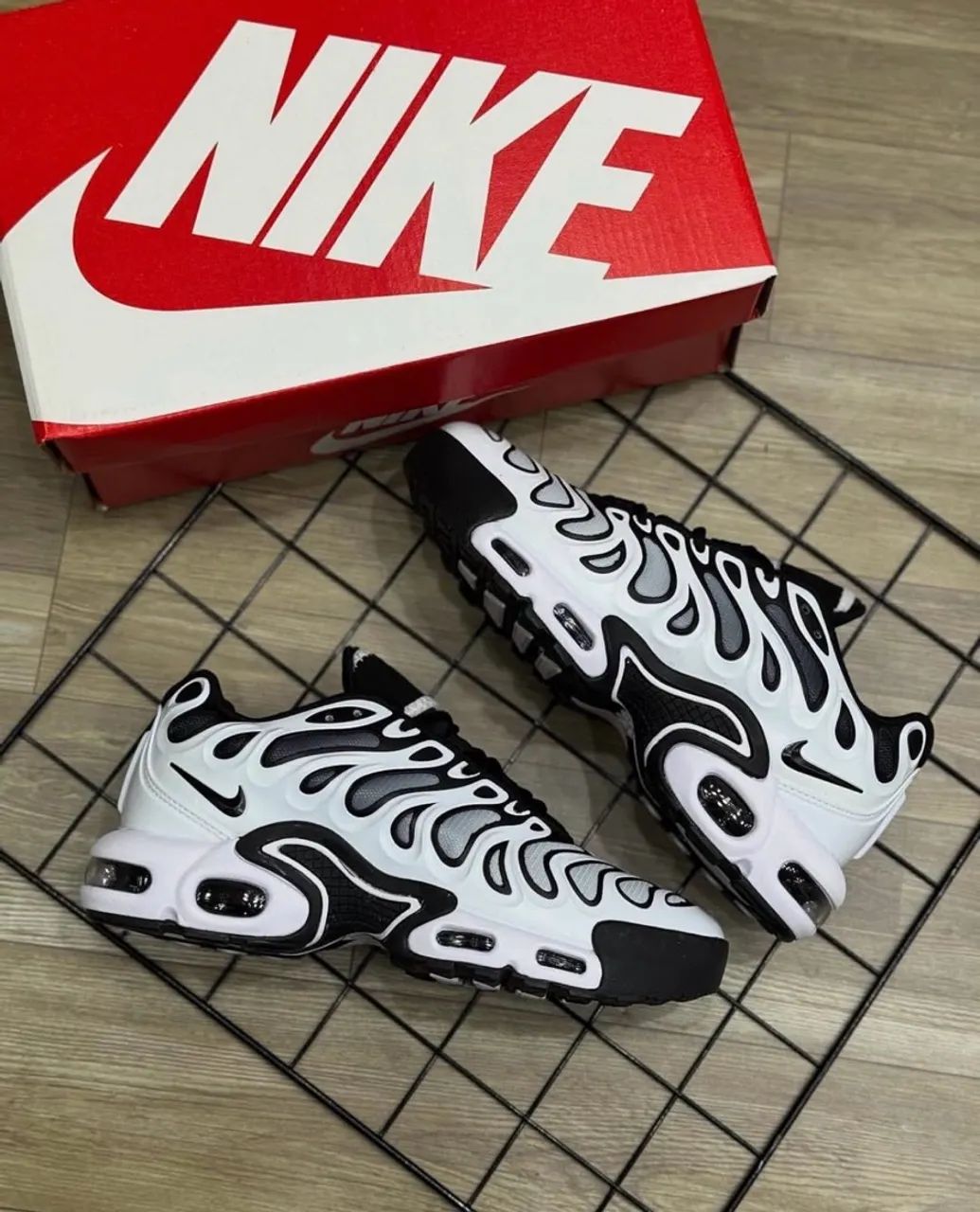 Nike Air Max Plus Drift - Foto 2